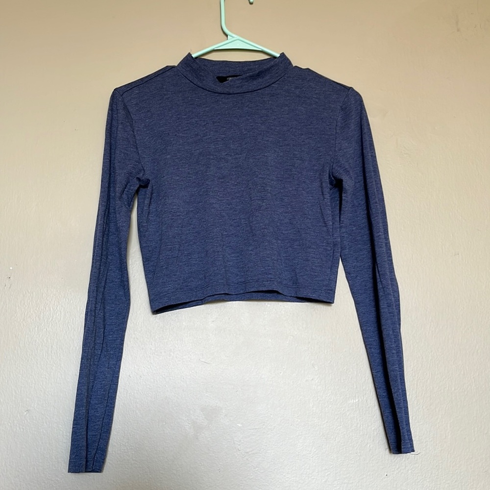 Forever 21 blue crop top